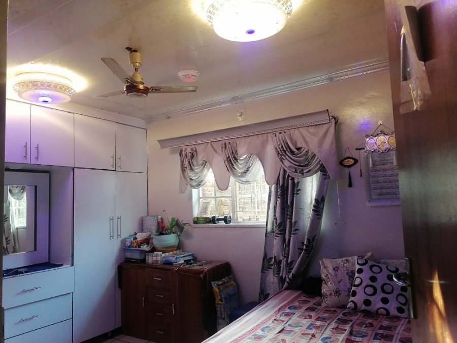 6 Bedroom Property for Sale in Mohadin North West